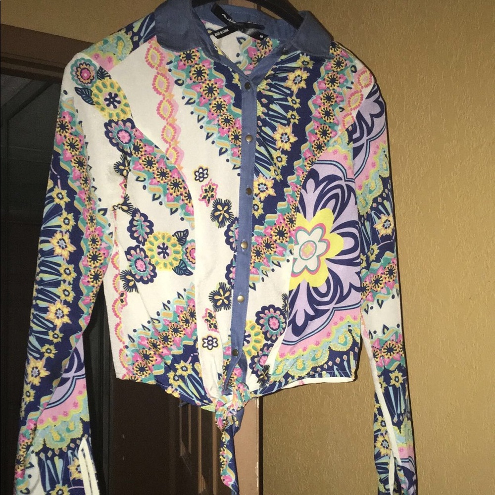 Long sleeve crop top